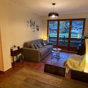 https://residence-bois-du-bouchet-appartement-vue-montagne.hotels-rhonealpes.com